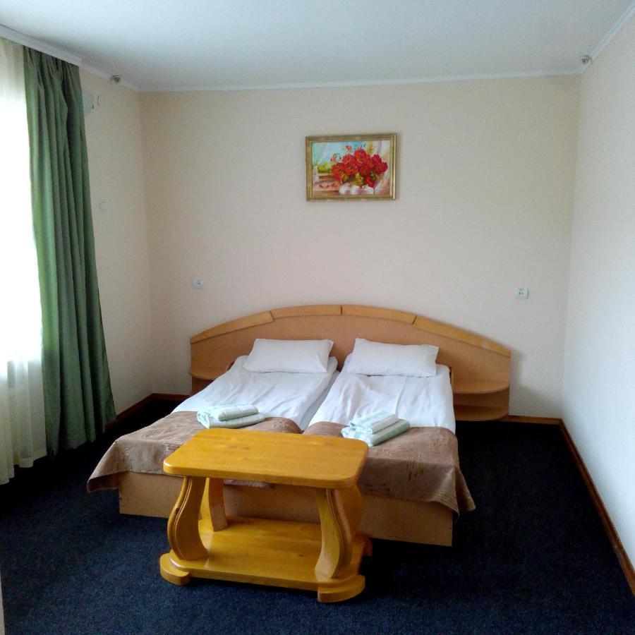 Malyvo Hotel Dilyatyn Oda fotoğraf