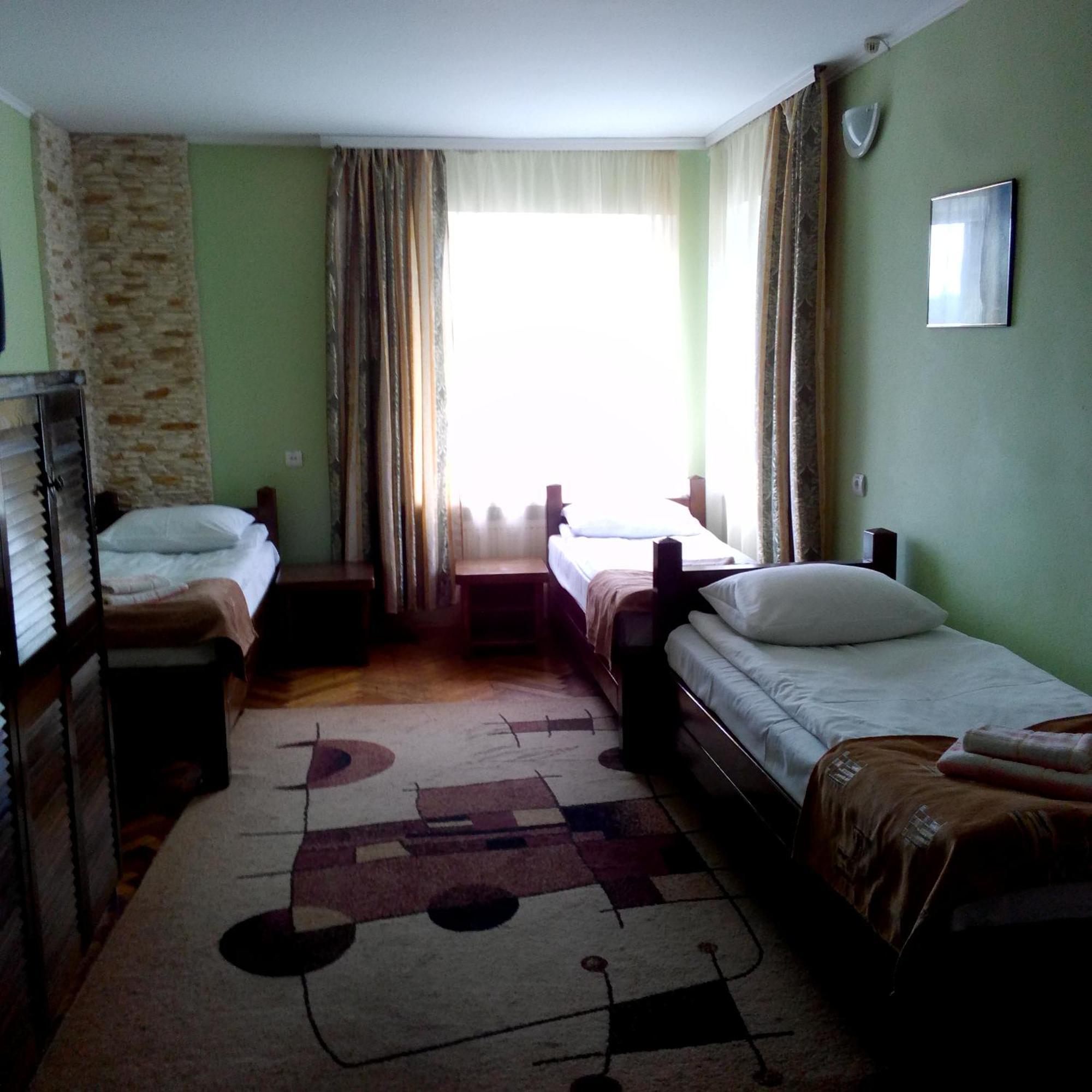Malyvo Hotel Dilyatyn Oda fotoğraf