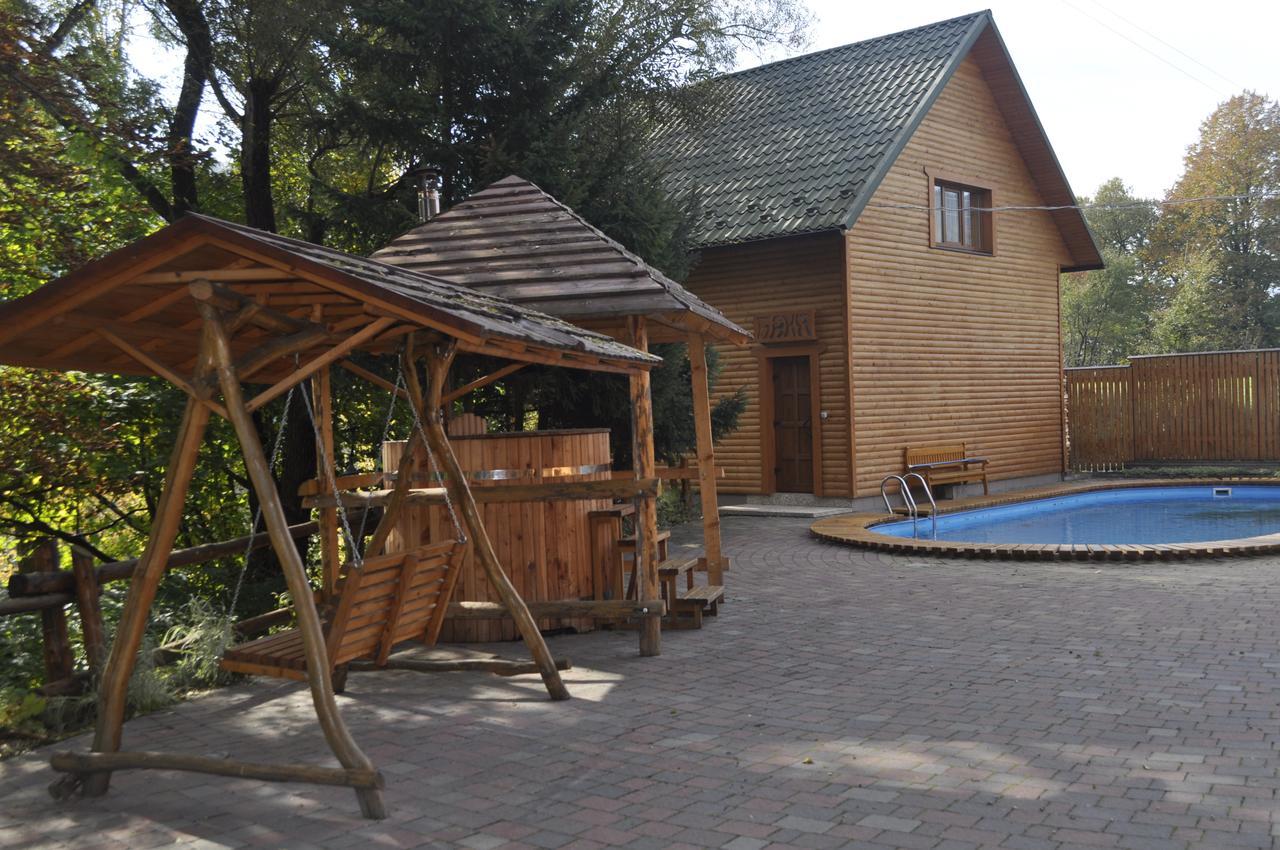 Malyvo Hotel Dilyatyn Dış mekan fotoğraf