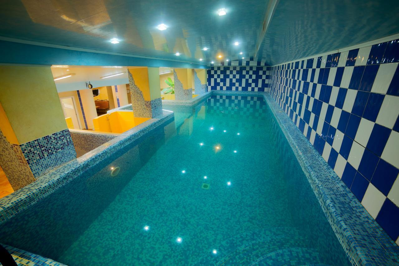 Malyvo Hotel Dilyatyn Dış mekan fotoğraf