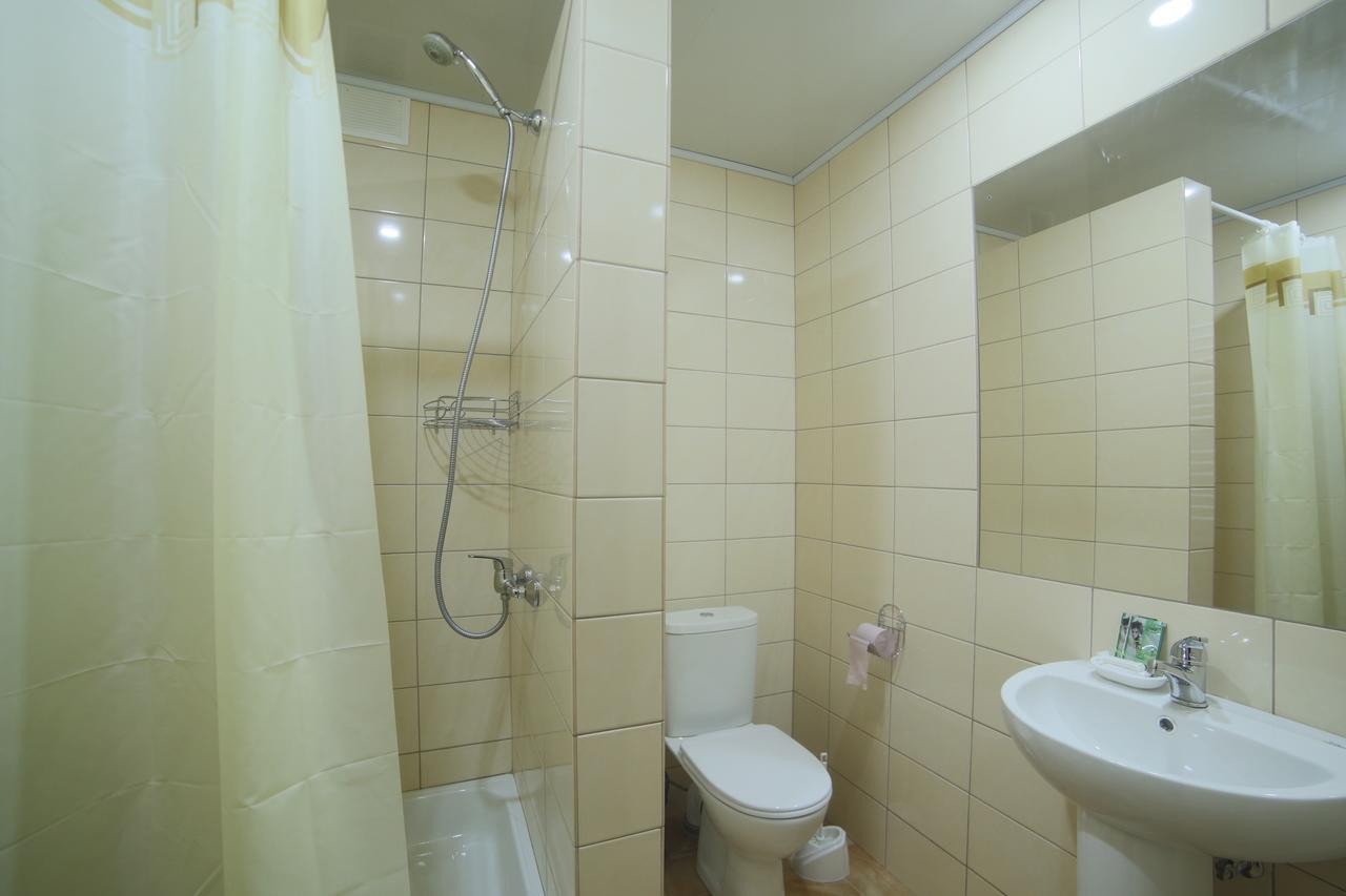 Malyvo Hotel Dilyatyn Dış mekan fotoğraf