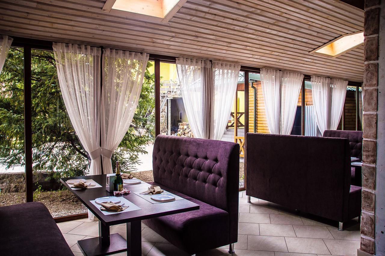 Malyvo Hotel Dilyatyn Dış mekan fotoğraf