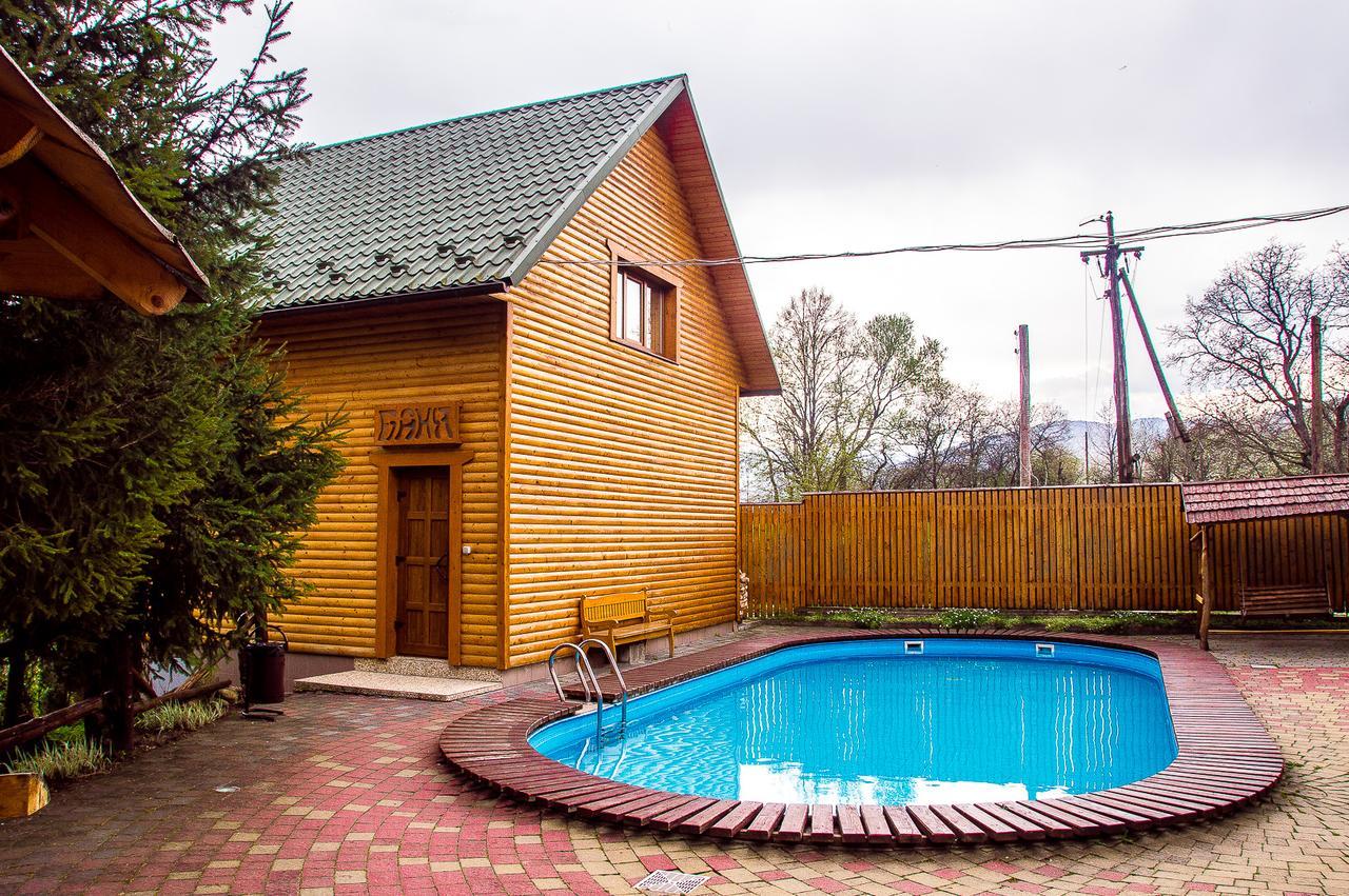 Malyvo Hotel Dilyatyn Dış mekan fotoğraf