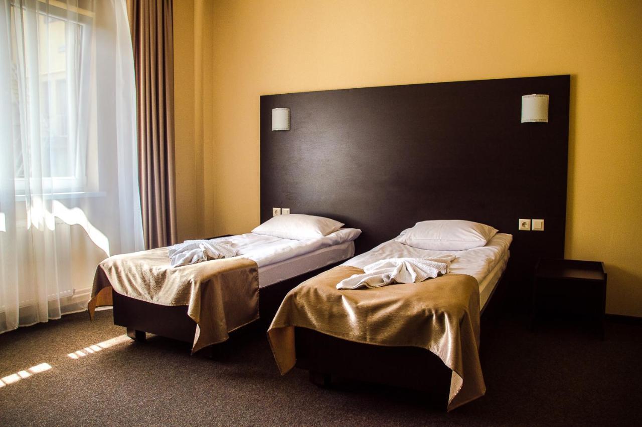 Malyvo Hotel Dilyatyn Dış mekan fotoğraf